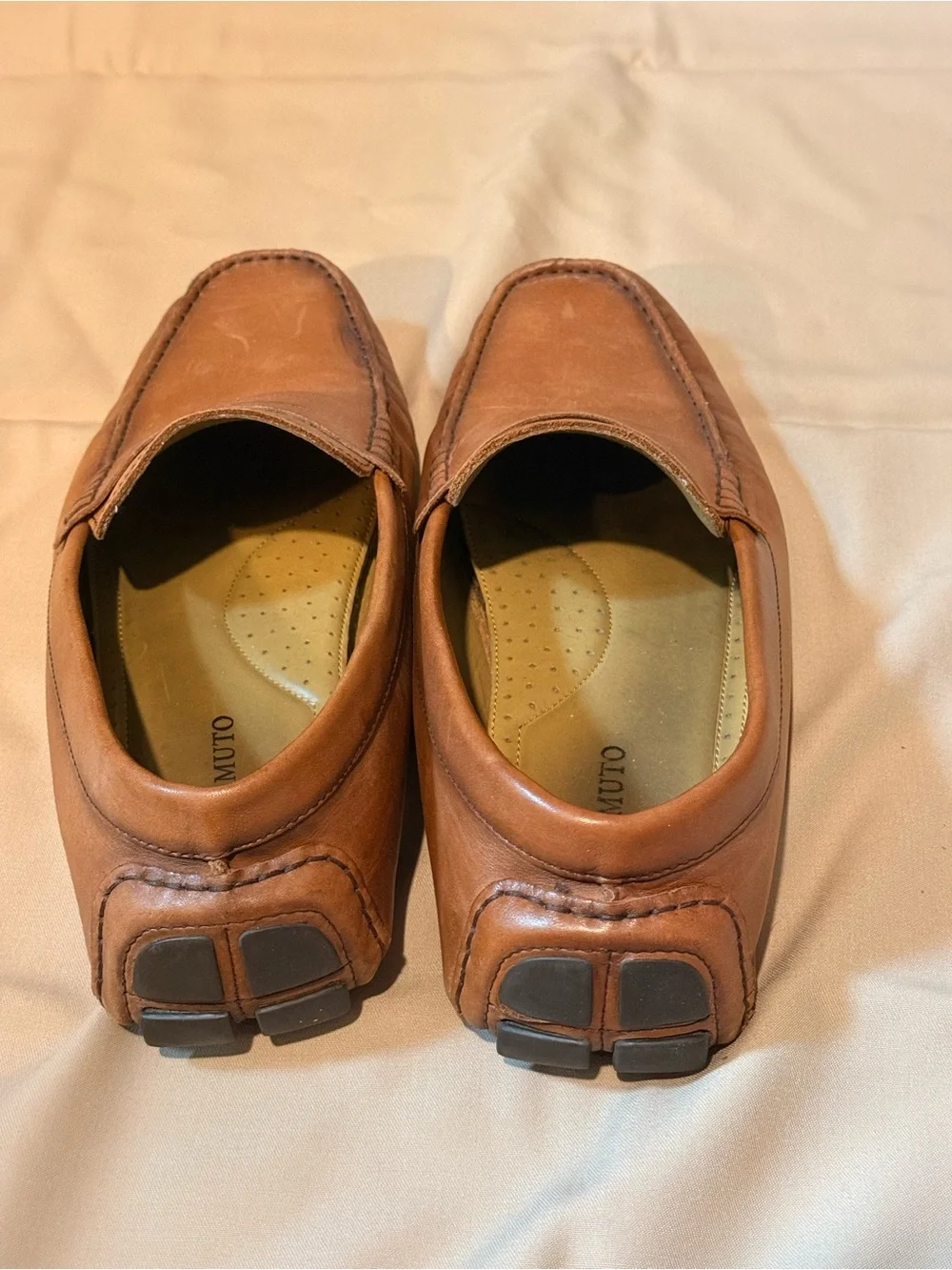 Vince Camuto smooth leather